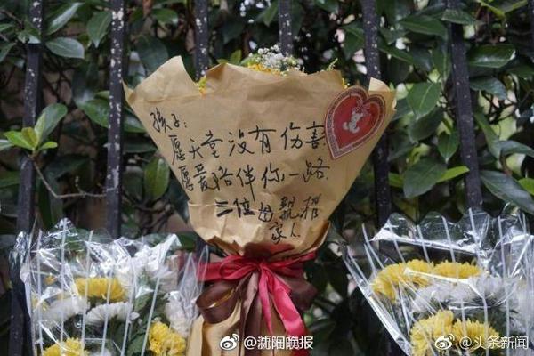 降薪15%！官方：巴萨从曼联租借27岁拉什福德，买断选项3000万欧